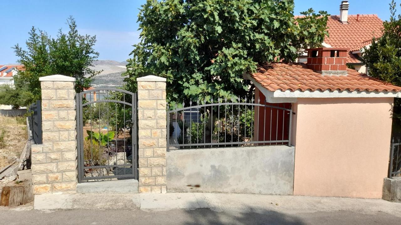 Apartmani A.Teskera Trogir Bagian luar foto