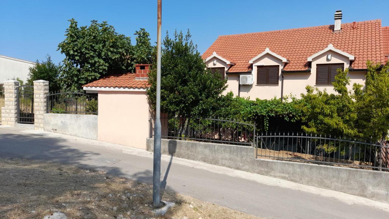 Apartmani A.Teskera Trogir Bagian luar foto
