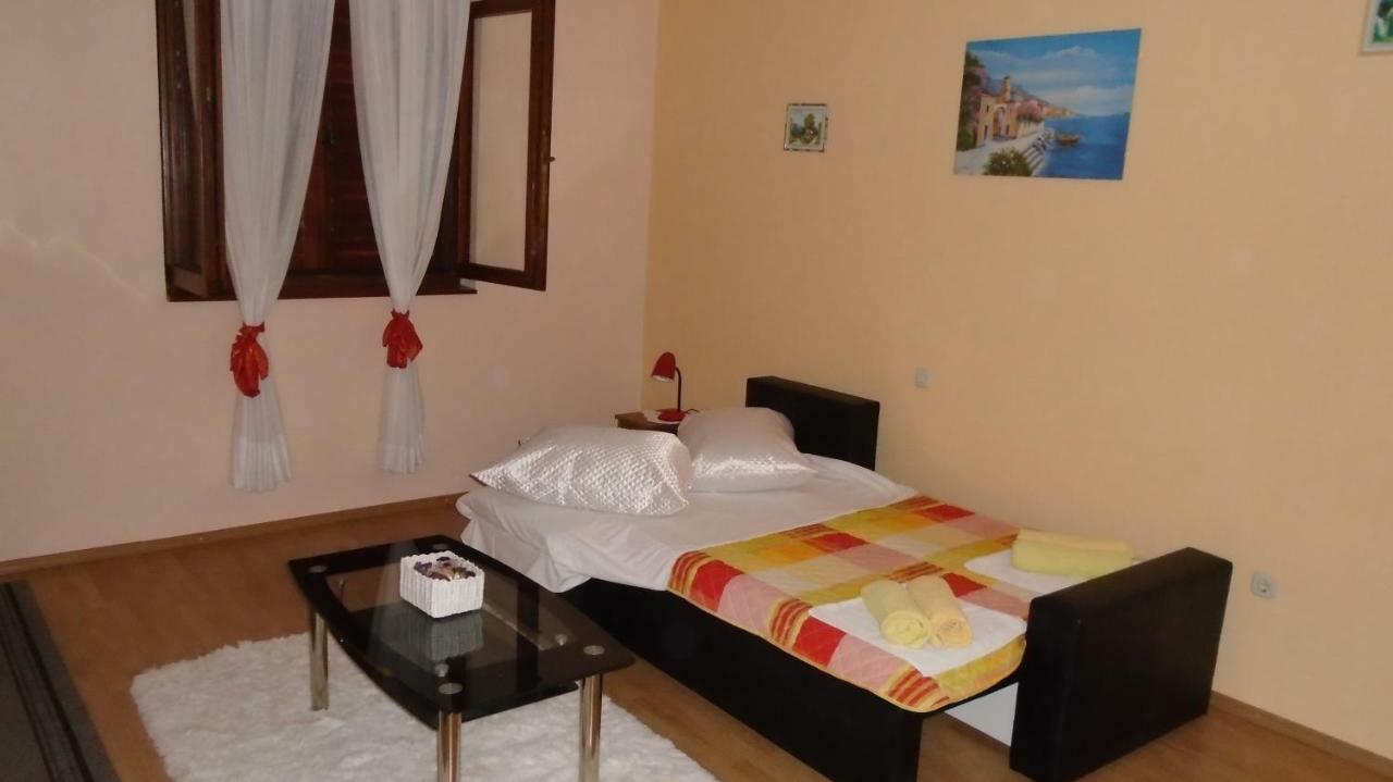 Apartmani A.Teskera Trogir Bagian luar foto