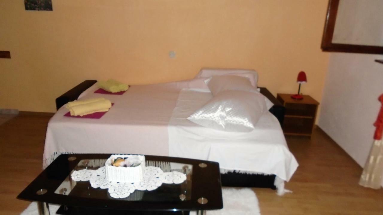 Apartmani A.Teskera Trogir Bagian luar foto